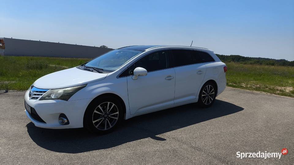 Toyota Avensis III T27 Keyless Panorama 20 D4D Rok produkcji 2012 Białystok