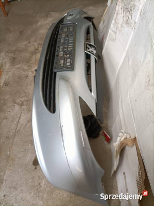 Peugeot 307 zderzak przód ze spryskiwaczami lamp Lipka