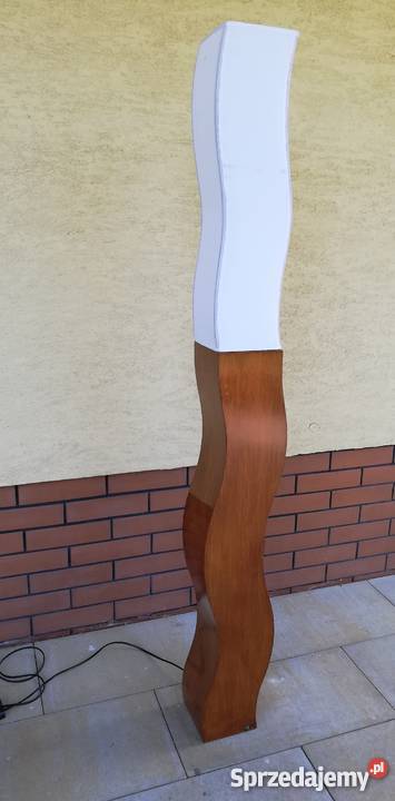Lampa stojąca oryginalna forma oświetlenie Garwolin