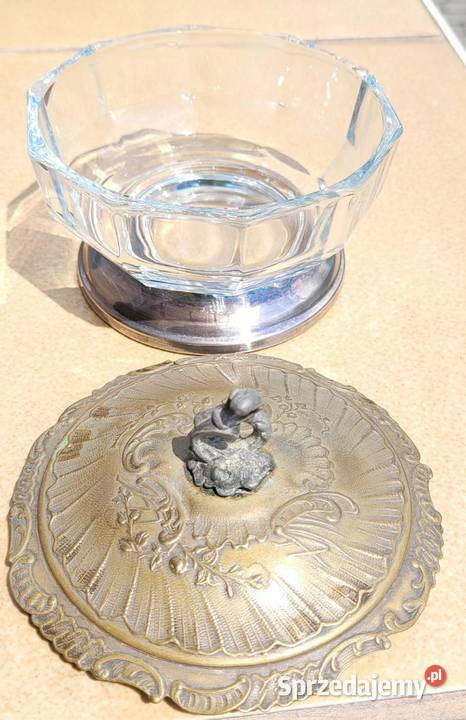 Eleganckie włoskie szklane puzderko z Kraków