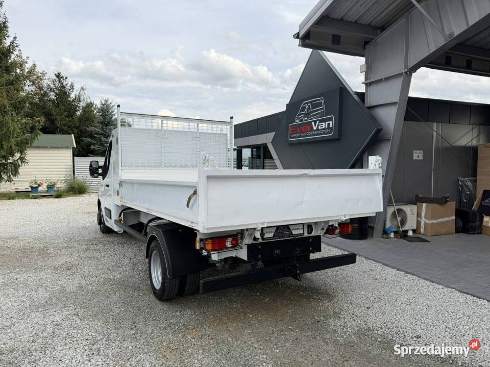 Renault Master Wywrotka Bliźniak 2022r lift 50 Warszawa sprzedam