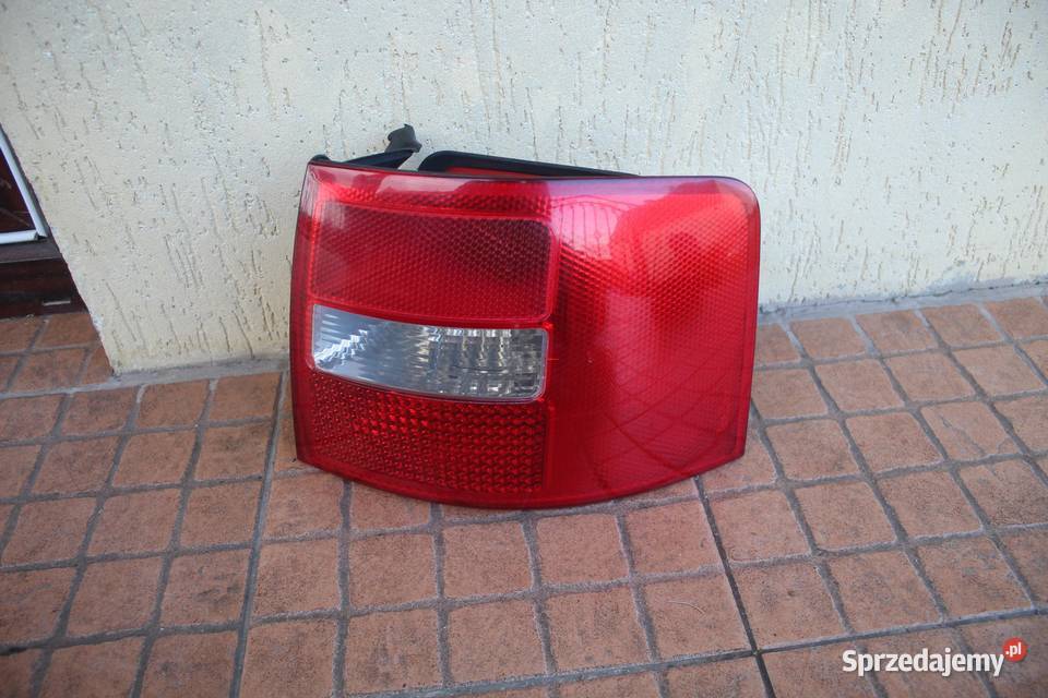 LAMPA PRAWY TYŁ AUDI A6 C5 KOMBI AVANT