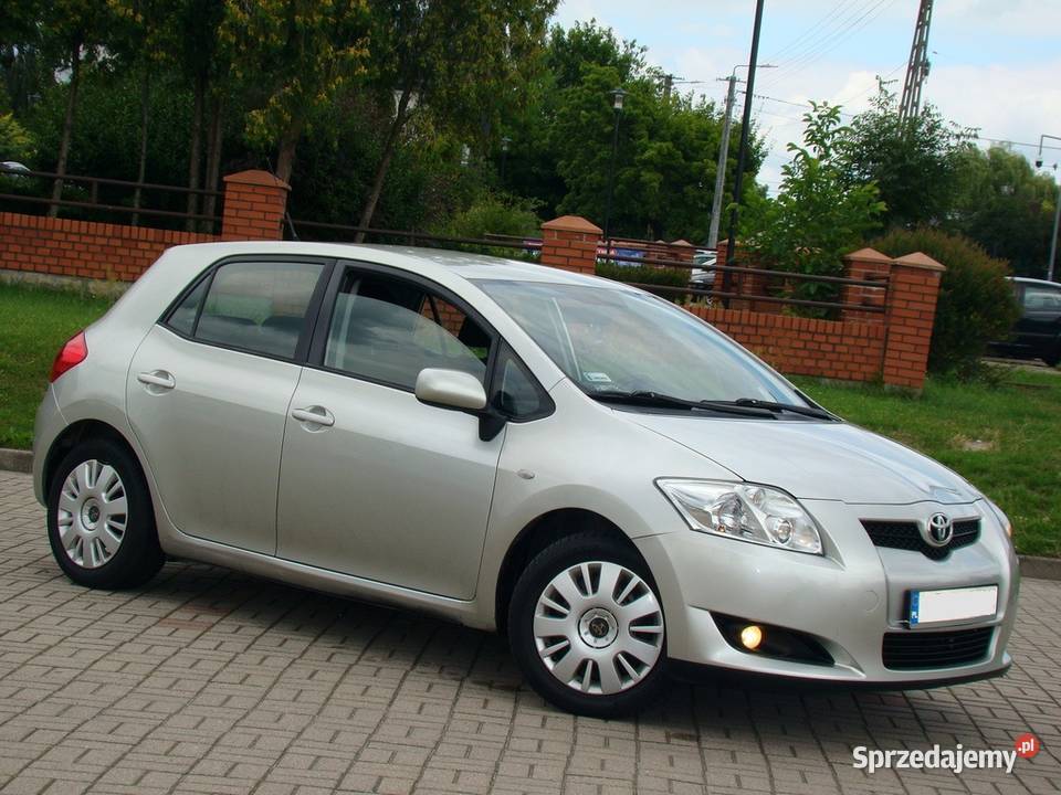 Ładna Toyota Auris 16Ben z LPG 5 Drzwi 291000km
