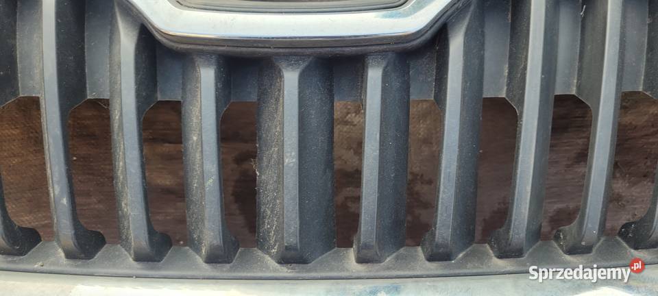 SKODA RAPID 12 ATRAPA GRILL osobowe sprzedam