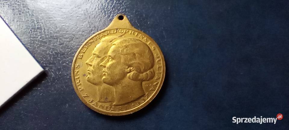 Stare monety Medal 150 Malarstwo Lesko