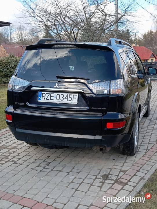 Mitsubishi Outlander nieuszkodzony Samochody osobowe Świlcza
