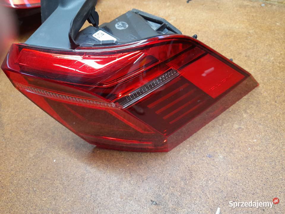 VW TIGUAN II 2 IQ LIGHT LIFT LED LAMPA PRAWA