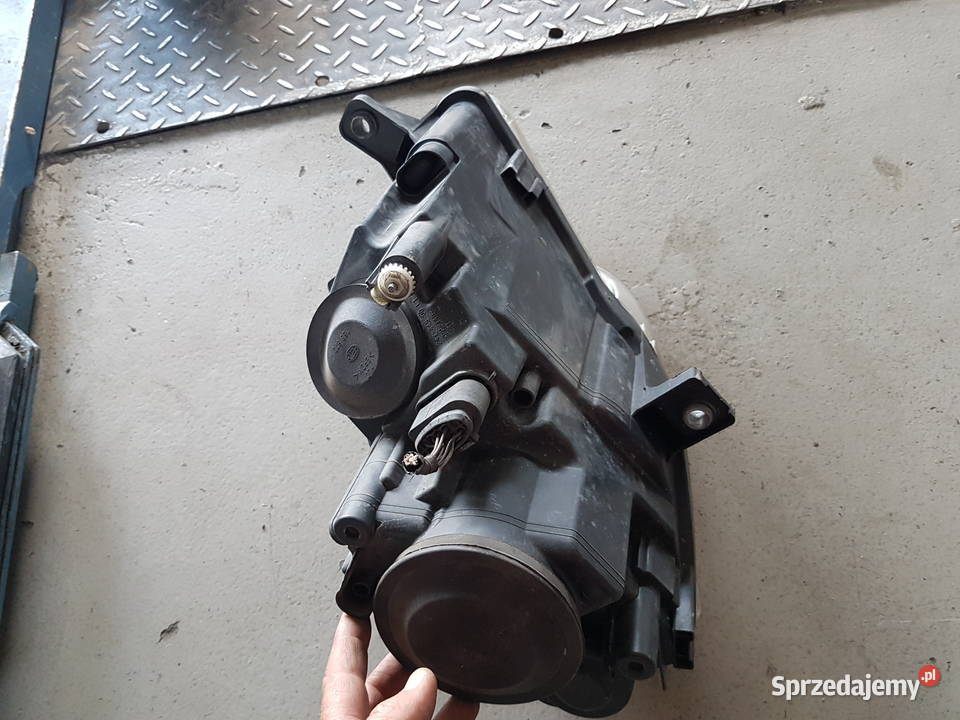 VW PASSAT B6 REFLEKTOR LEWY LAMPA LEWA PRZOD Turek