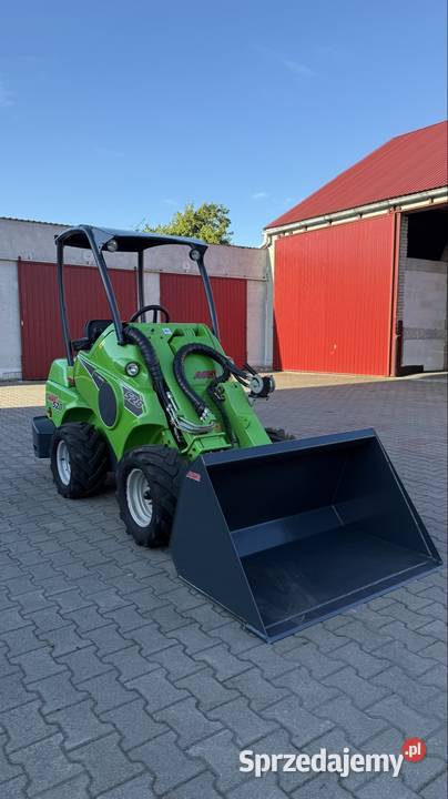 Miniładowarka Avant 528 optidrive Avant