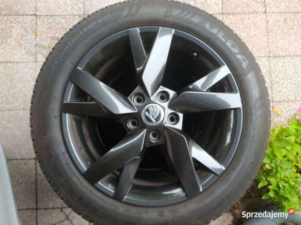 Oryginale felgi Skoda Lyra 17 opony zimowe Bytów