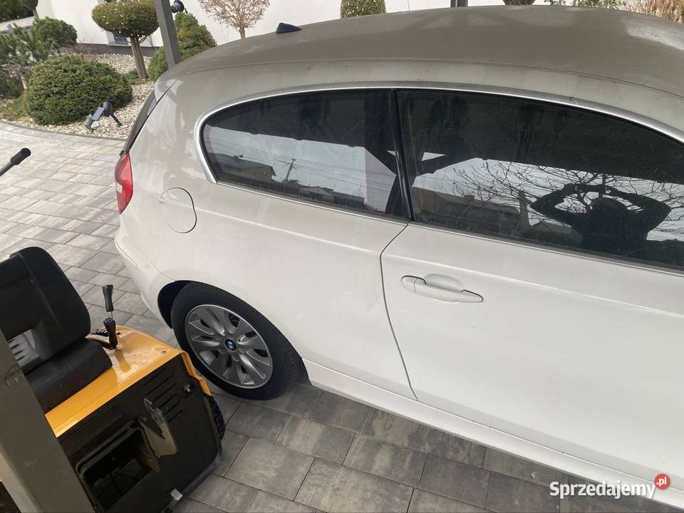 Uszkodzone BMW Seria 1 20 diesel 2007r małopolskie Stary Sącz