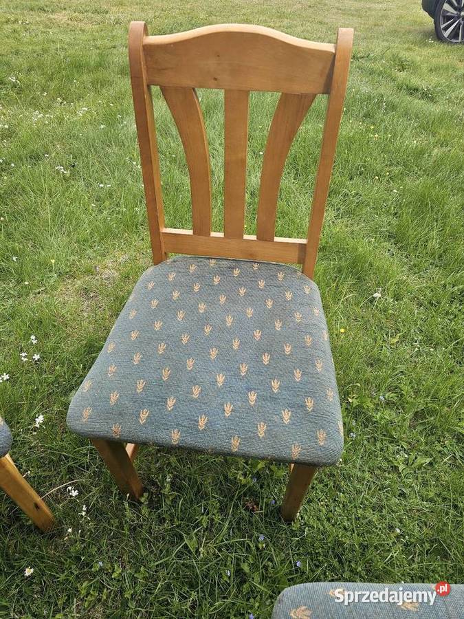 Krzesła drewniane 4 Ogrodzieniec sprzedam