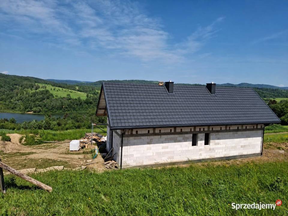 Chrewt (Bieszczady) - działka nad Soliną z nowym budynkiem