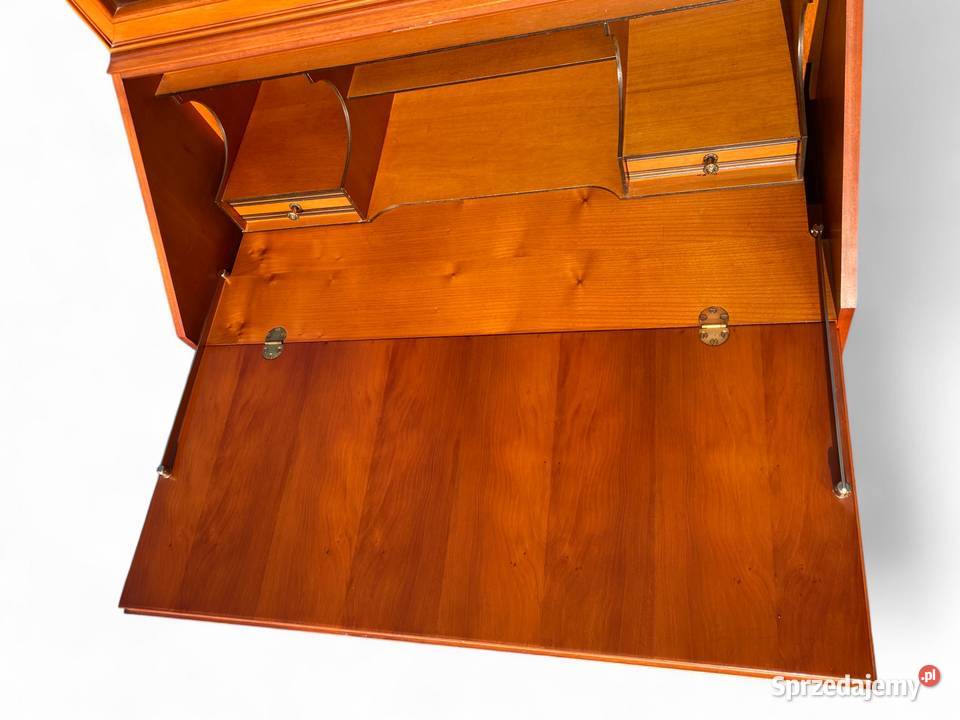 Sekretarzyk z witryną w angielskim stylu Gryfice