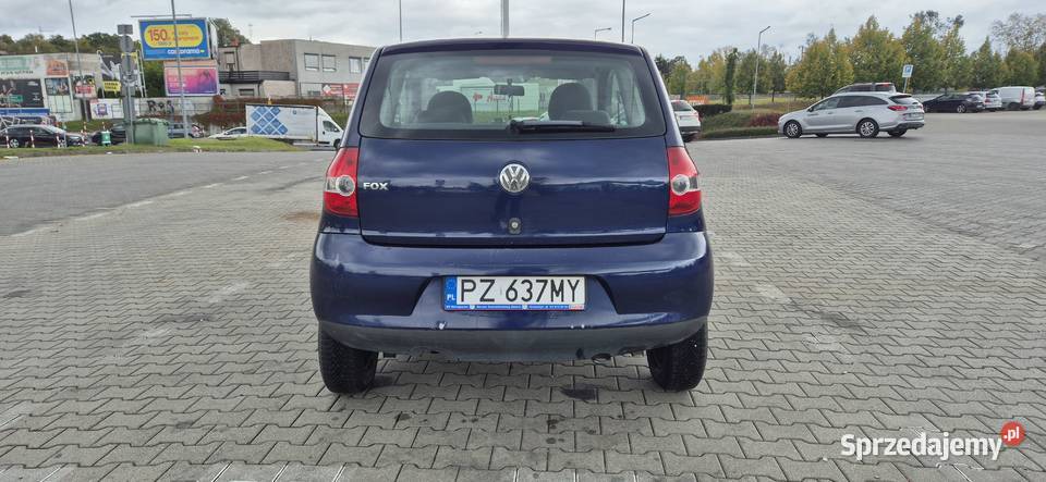 Sprzedam Volkswagen FOX 12 granatowy