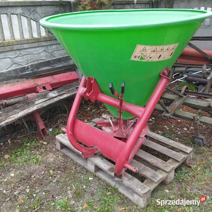 Rozsiewacz nawozów 300l