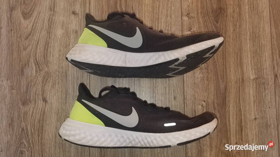 Buty NIKE Revolution 5 EUR41 265 biegowe obuwie Białystok