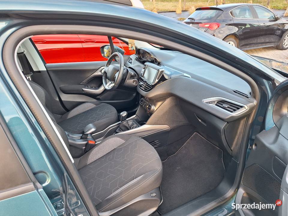 Peugeot 2008 12 Benzyna 2017R zadbany Wodzisław Śląski