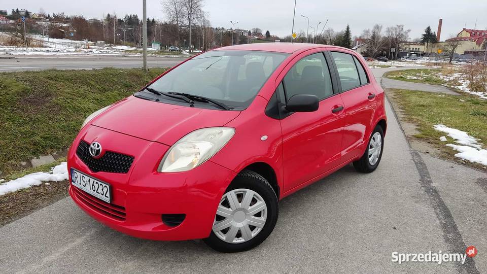 Toyota Yaris 10 Benzyna Klimatyzacja Mały Jasło sprzedam