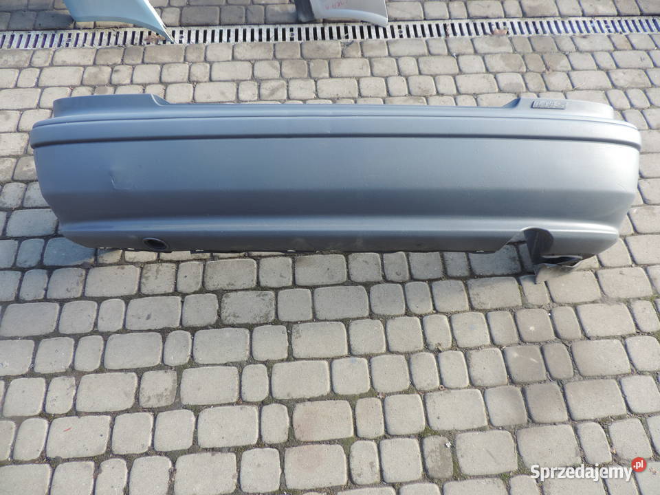 Zderzak tylny HONDA CIVIC 6 5D HB Karoseria sprzedam