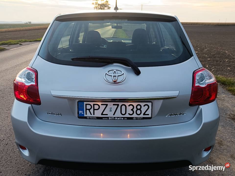 Toyota Auris Lift 133 Dual VVTi 101 76000 2012 z wspomaganie kierownicy Motoryzacja Przeworsk