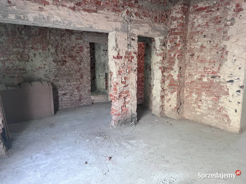 Budynek komercyjny 400m2 działka 784m2 Gliwice