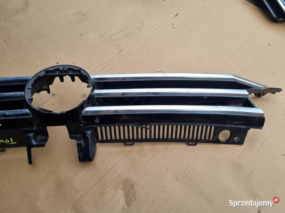 GRILL ATRAPA VW TOURAN II 5TA853653B ITA