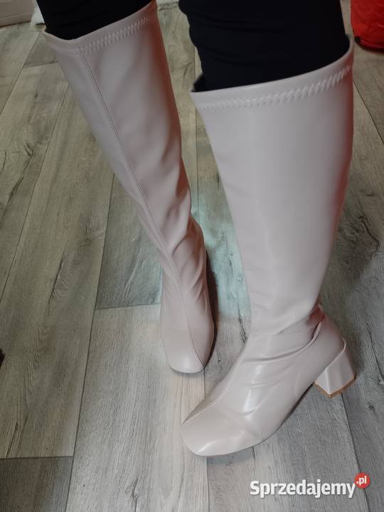 40 Ekskluzywne kremowe Kozaki wieczorowe 26cm Kozaki Kraków