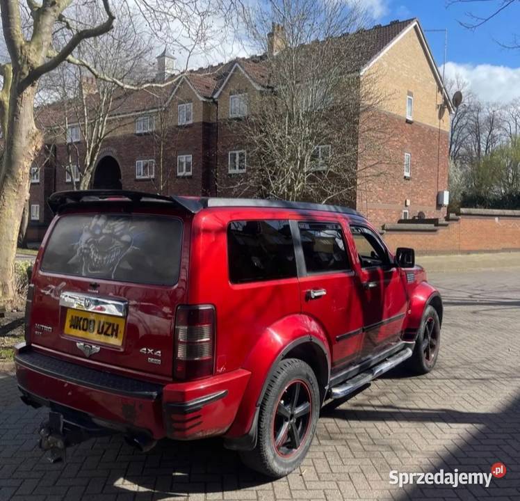 Dodge Nitro Łuków