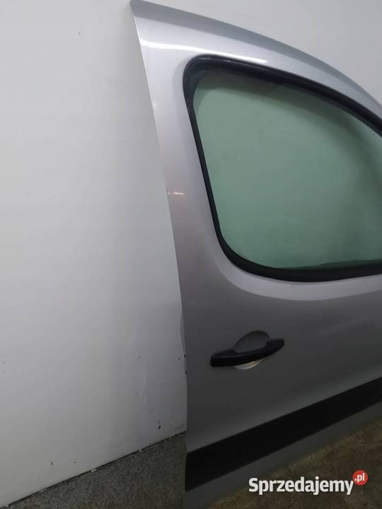 DRZWI PRAWE PRZÓD EZRC Citroen Berlingo II 2008 świętokrzyskie