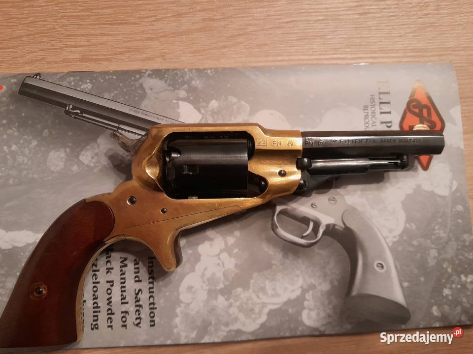 Sprzedam rewolwer czarnoprochowy Remington Grajewo sprzedam