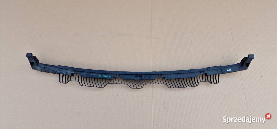 VW GOLF VII 7 ŚLIZG ZDERZAKA TYŁ 5G6807863A Bieleń