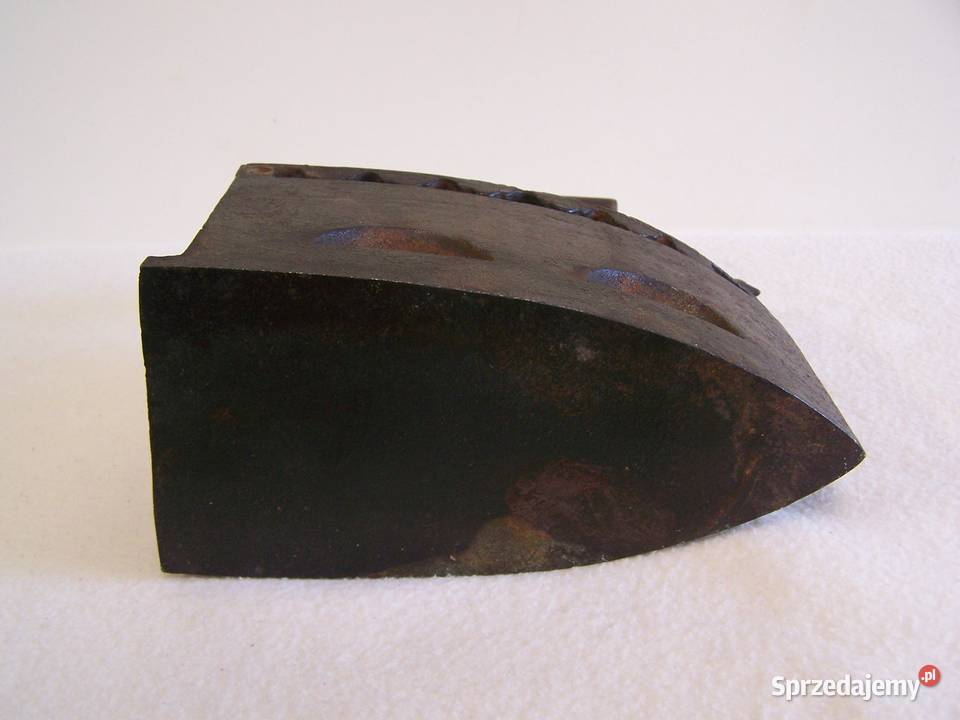 Zabytkowe żelazko na węgiel żeliwne z drewnianą Koszalin