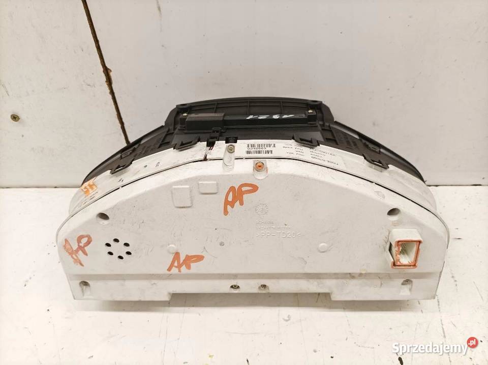 LICZNIK 31270901AA 69399320U 24 D 205 Volvo XC