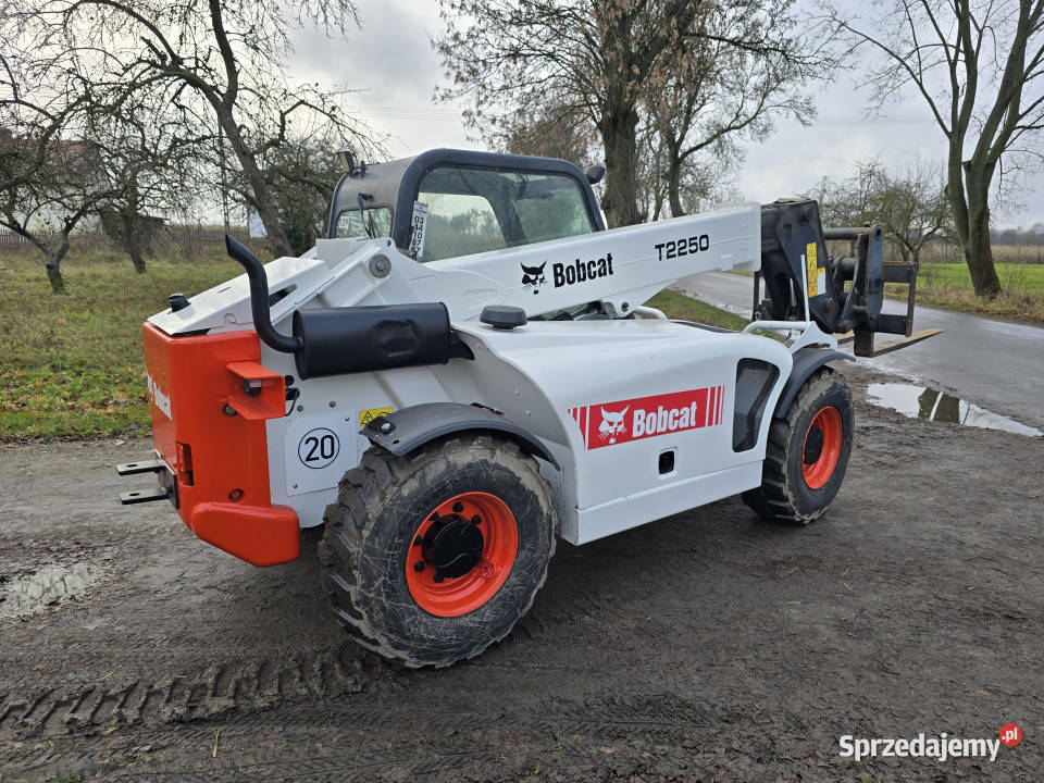 Ładowarka teleskopowa BOBCAT T 2250 2200 55 m Mława