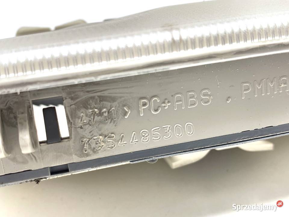 LAMPA SUFITOWA FIAT LINEA Hatchback WNĘTRZA osobowe