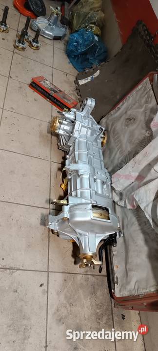 Skrzynia biegów Alfa Romeo 75 remoncie Okrajnik