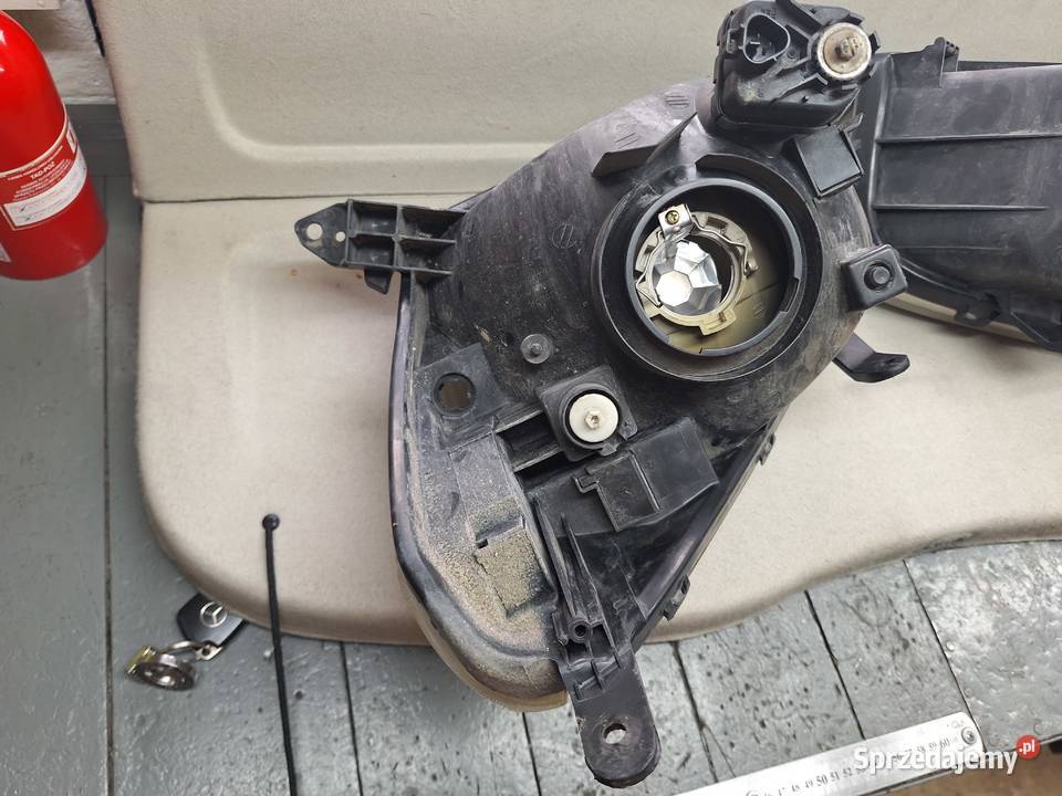Lampy przód Toyota rav4 Jasło sprzedam