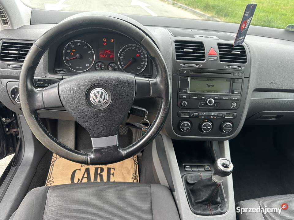 Volkswagen Golf V 16 LPG 2004r Słotowa