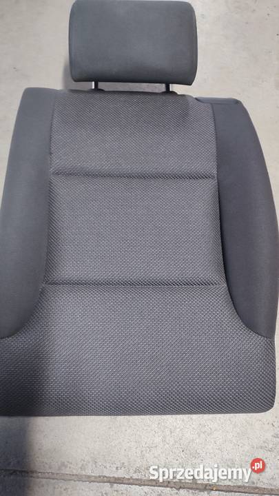 KOMPLET FOTELI TYŁ AUDI A 3 8 P Wrocław