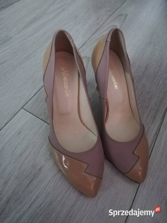 Buty na obcasie Kamionka