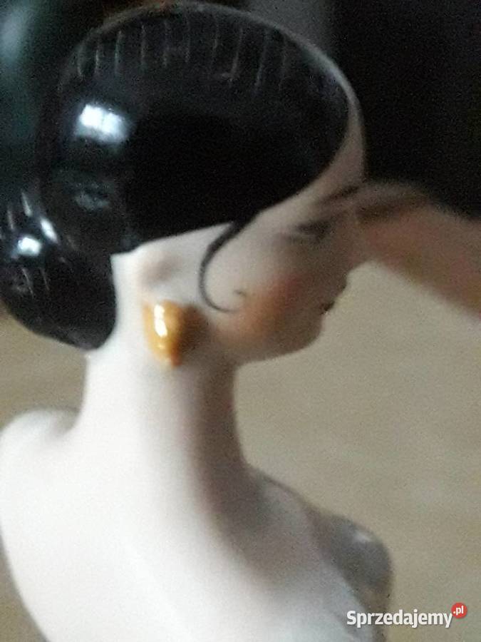 Porcelanowa figurka Carmen Kijów Ukraina Porcelana i szkło Janów Lubelski sprzedam