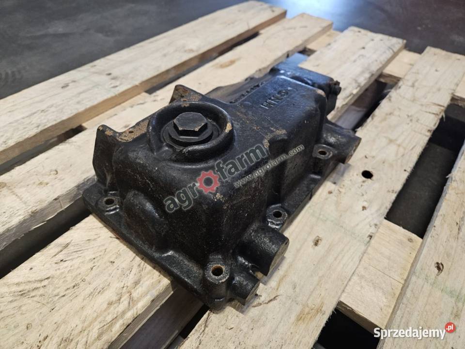 Obudowa przystawki Holland T490N T100N Byków