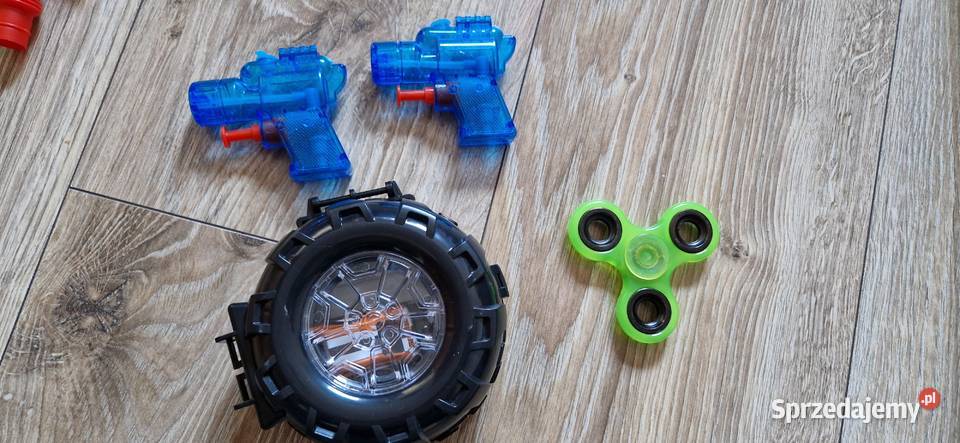 zabawki zestaw 19 spinner auto pistolet na wodę 6 lat+