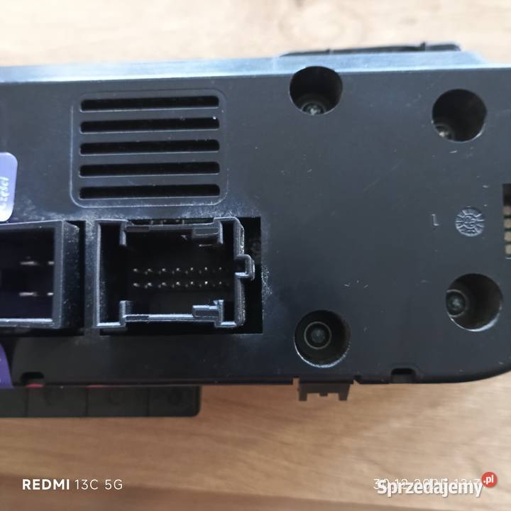 PANEL KLIMATYZACJI MERCEDES W204 osobowe kujawsko-pomorskie Chełmża