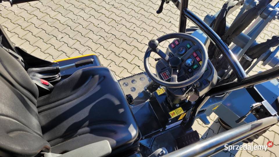 Sprzedam ładowarkę GIANT G 2300 HD łódzkie Biała Rawska