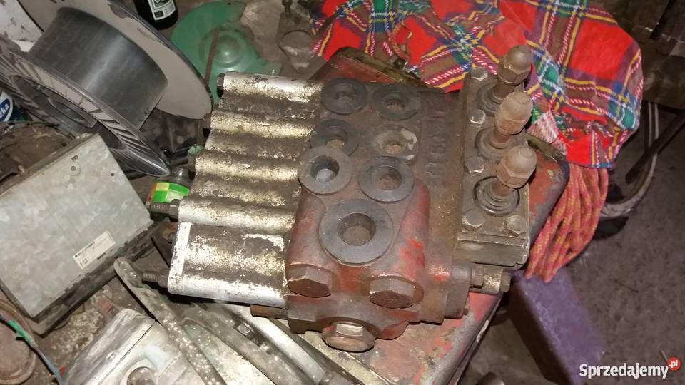 NOWY Rozdzielacz hydrauliczny Belarus JUMZ Piaski Szlacheckie