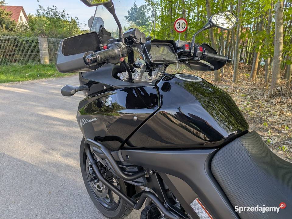 Suzuki Vstrom DL1000 rocznik 2005 akryl