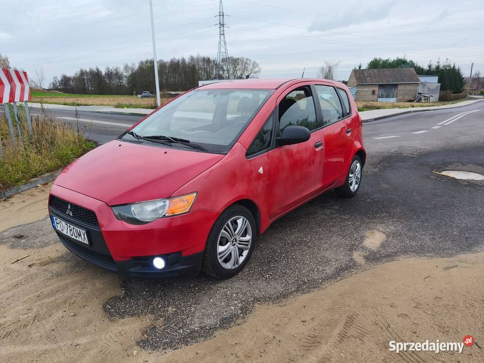 Mitsubishi Colt 13 Nekla