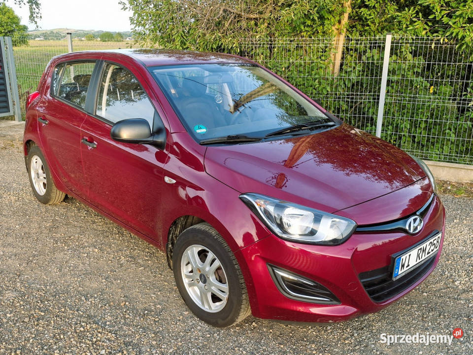 Hyundai i20 12 94150 piękny bordowy z Niemiec VAT marża podkarpackie Rymanów